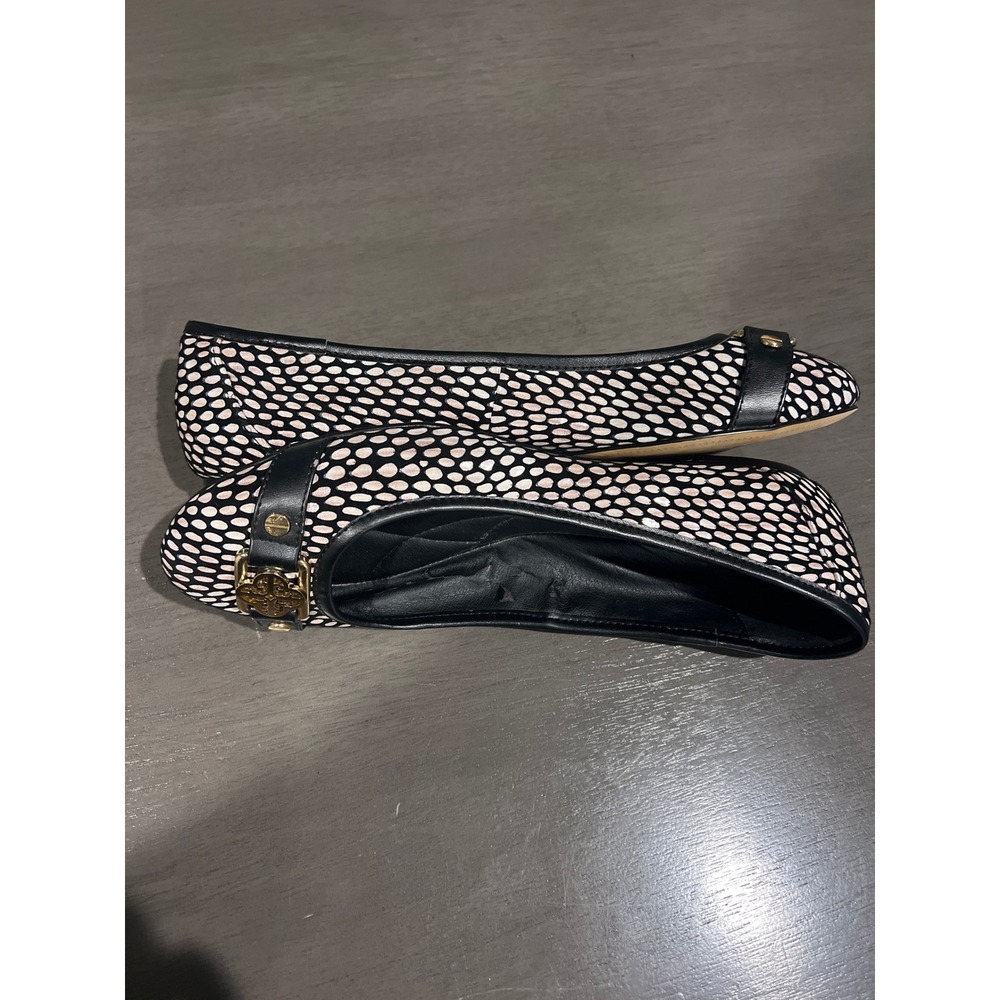 FLAW Isola Women's Black Tan Dotted Ballet Flats Gold Logo Buckle Shoes Size 8 - Picture 3 of 6